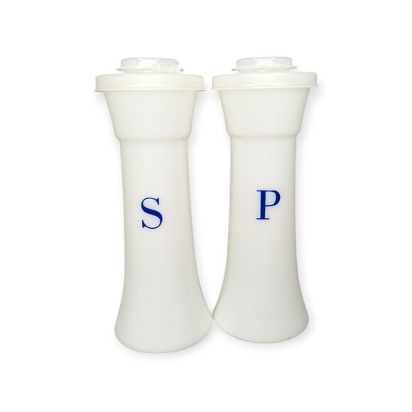 Vintage Tupperware Salt & Pepper Shakers #718-14 Rare Blue Lettering USA - Picture 1 of 13